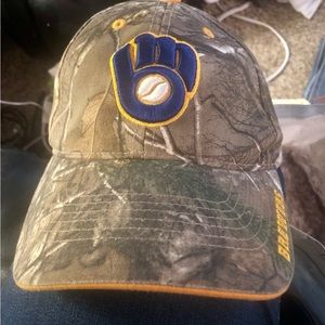 Milwaukee Brewers fan favorite Hat with Velcro back